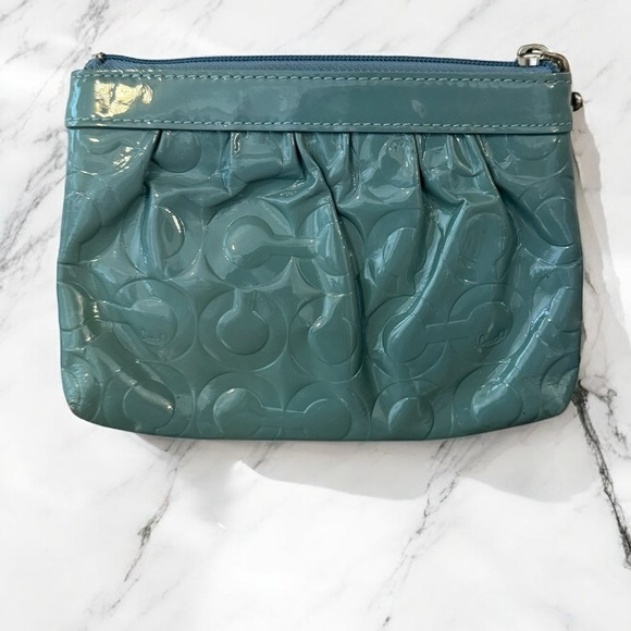 COACH Leah Embossed Patent Leather Marine Blue Wristlet EUC - Picture 3 of 7